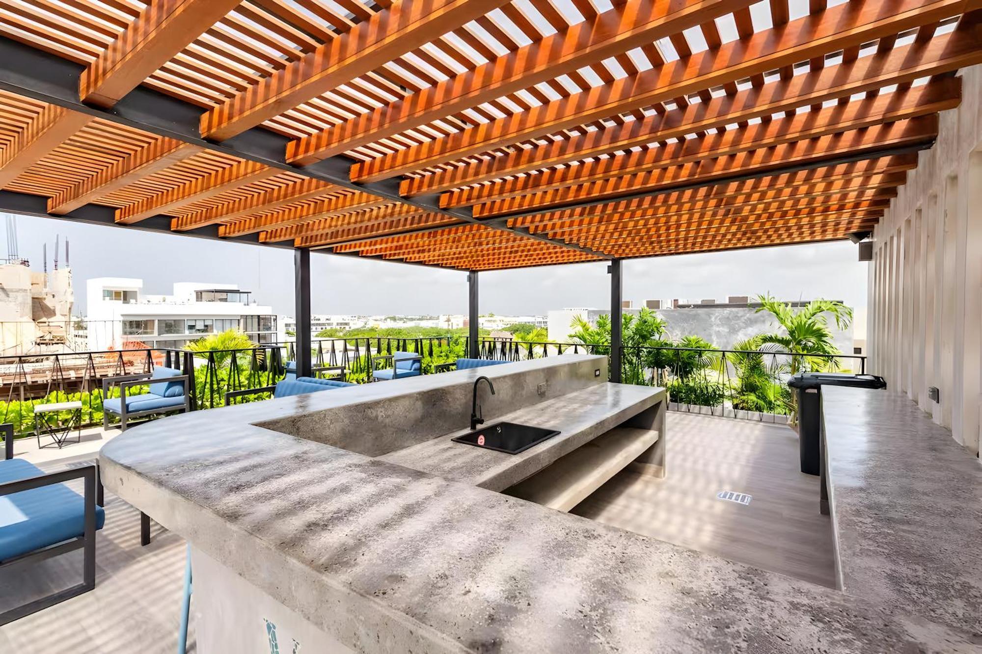 Apartamento En El Corazon De 5h Avenida Y Caminando A La Playa